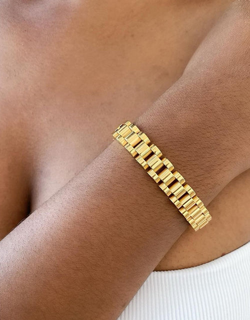 Load image into Gallery viewer, Gold Plated Bracelet
